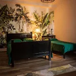The Tropical House تيرانا