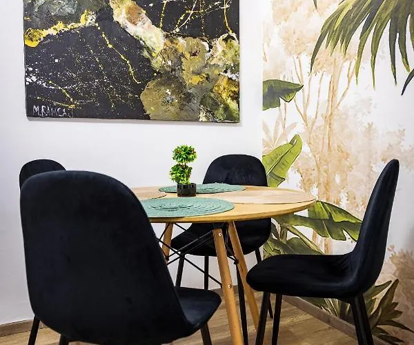 The Tropical House *